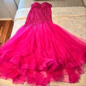 Prom dress/wedding occasion